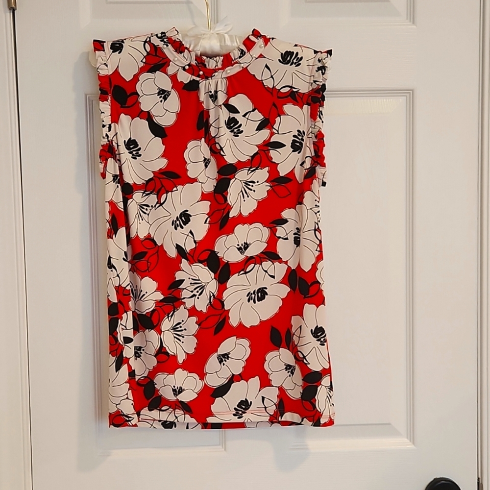 Red floral top